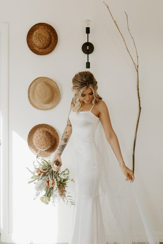 Wedding Dress, Joshua Tree Wedding, Joshua Tree Elopement, National Parks Elopement, Wedding day photos,