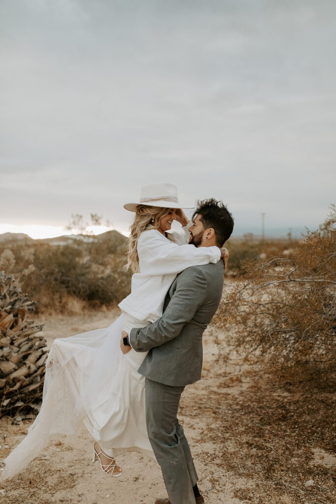 desert elopements, wedding elopement photographer