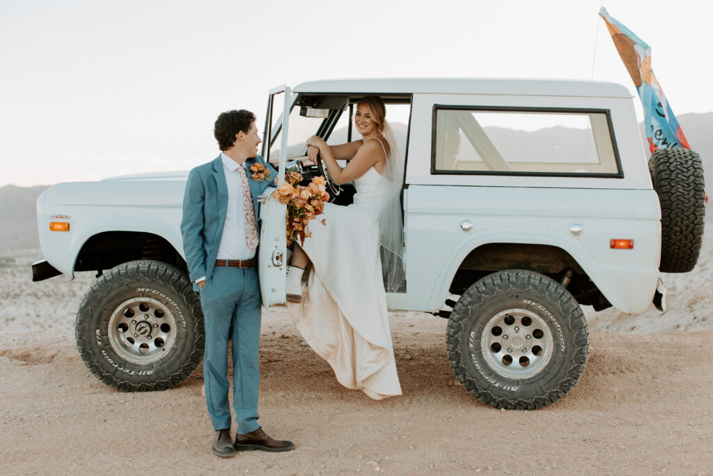 Anza Borrego Wedding, Southern California Wedding Photographer, Wedding in the Desert, Bronco Wedding, Palm Springs Wedding Photographer, Anza Borrego Wedding Photographer, San Diego Wedding Photographer, Ford Bronco Wedding, Desert Wedding, Off road wedding,