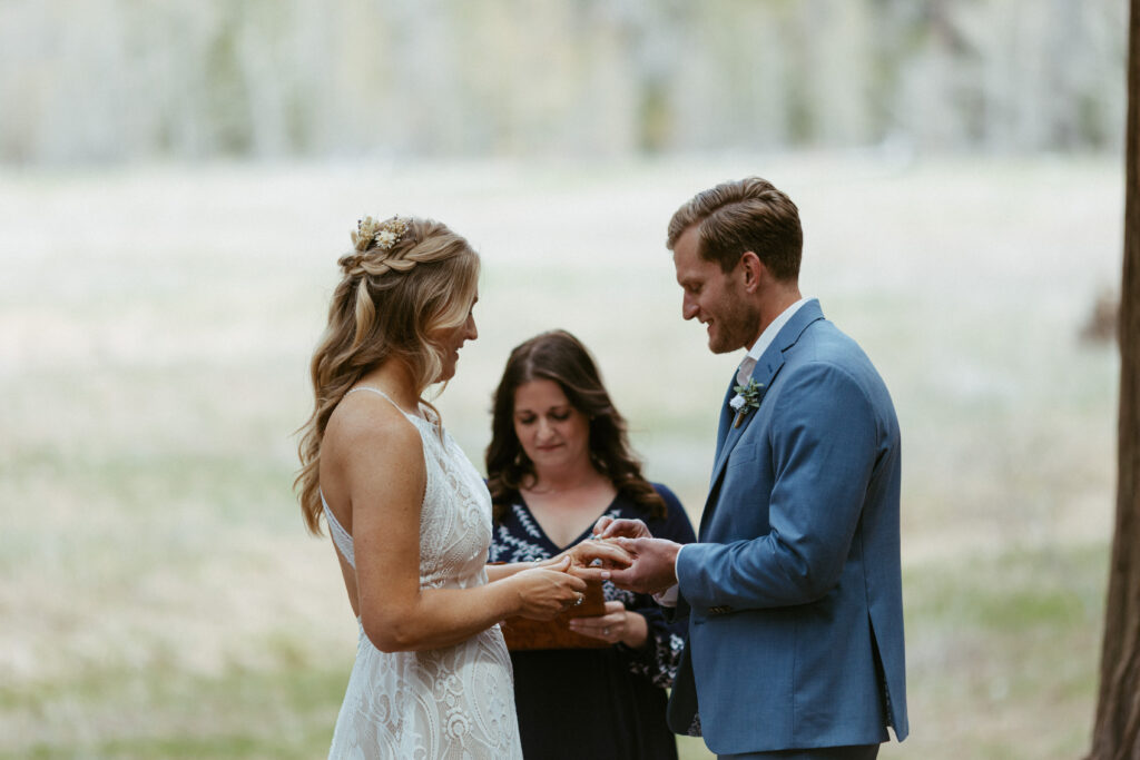 Yosemite Elopement Photographer, Yosemite Wedding Photographer, Northern California Wedding Photographer, Adventure Elopement, Yosemite Weddings, Yosemite Elopement Photographer, Nature Lovers, Intimate Wedding Photographer, Intimate Yosemite photographer, Couples elopement in Yosemite, Wedding Ceremony Yosemite,