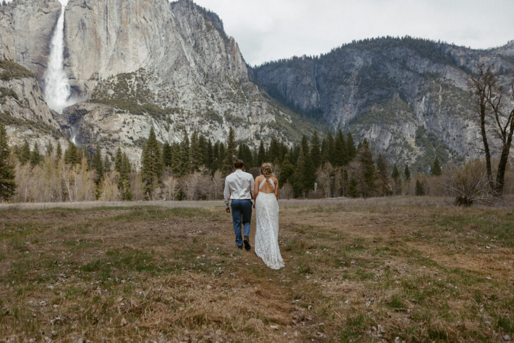 Yosemite Elopement Photographer, Yosemite Wedding Photographer, Northern California Wedding Photographer, Adventure Elopement, Yosemite Weddings, Yosemite Elopement Photographer, Nature Lovers, Intimate Wedding Photographer, Intimate Yosemite photographer, Couples elopement in Yosemite,