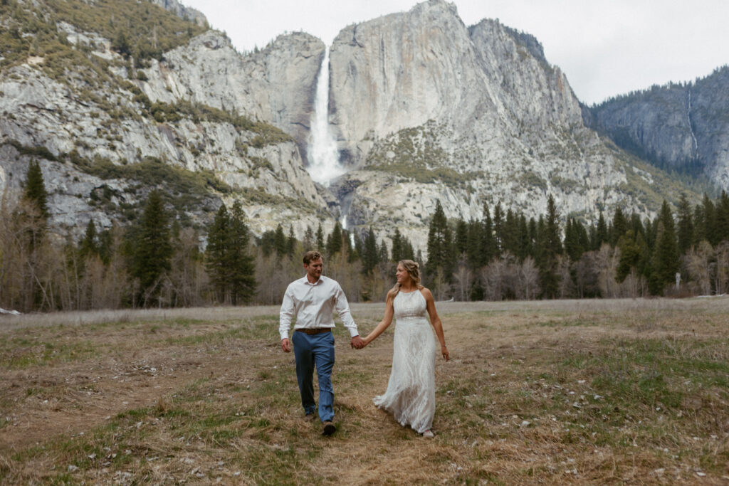 Yosemite Elopement Photographer, Yosemite Wedding Photographer, Northern California Wedding Photographer, Adventure Elopement, Yosemite Weddings, Yosemite Elopement Photographer, Nature Lovers, Intimate Wedding Photographer, Intimate Yosemite photographer, Couples elopement in Yosemite,