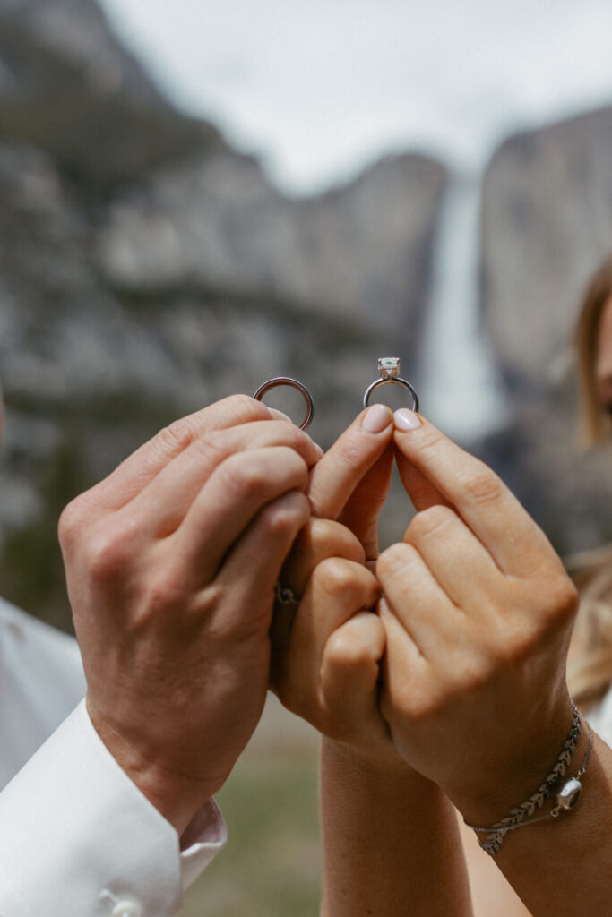 Yosemite Elopement Photographer, Yosemite Wedding Photographer, Northern California Wedding Photographer, Adventure Elopement, Yosemite Weddings, Yosemite Elopement Photographer, Nature Lovers, Intimate Wedding Photographer, Intimate Yosemite photographer, Couples elopement in Yosemite, Yosemite Weddings,