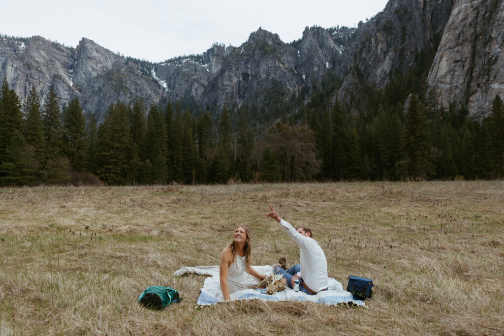 Yosemite Elopement Photographer, Yosemite Wedding Photographer, Northern California Wedding Photographer, Adventure Elopement, Yosemite Weddings, Yosemite Elopement Photographer, Nature Lovers, Intimate Wedding Photographer, Intimate Yosemite photographer, Couples elopement in Yosemite,