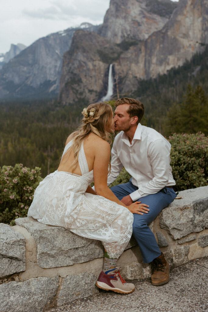Yosemite Elopement Photographer, Yosemite Wedding Photographer, Northern California Wedding Photographer, Adventure Elopement, Yosemite Weddings, Yosemite Elopement Photographer, Nature Lovers, Intimate Wedding Photographer, Intimate Yosemite photographer, Couples elopement in Yosemite, Tunnel View Elopement,