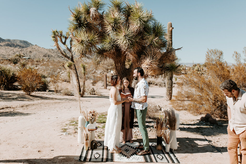 Wedding Planning, How to Plan a wedding, how long does it take to plan a wedding, Unique wedding planning, Tips for planning a wedding, Elopement planning tips, Joshua Tree Elopement,