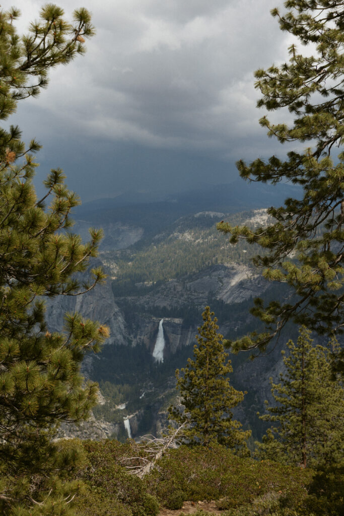 Yosemite Proposal Locations, Proposing in Yosemite, Glacier point, Where to get engaged Yosemite Engagement Photography, Yosemite Proposal Ideas, Glacier Point Proposal,