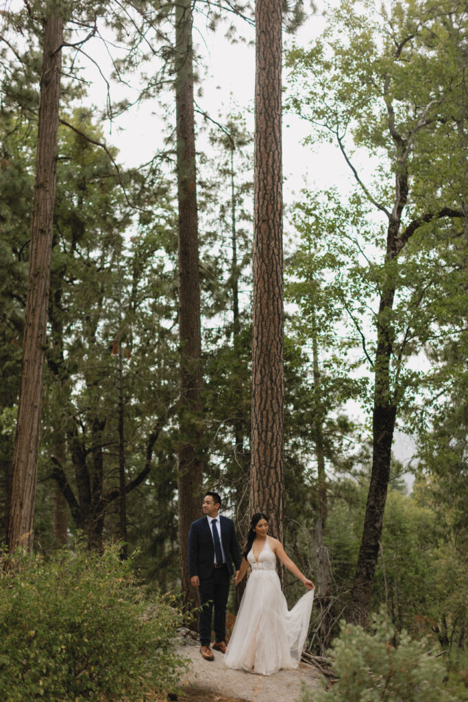 Yosemite Wedding Photographer, Wedding Venues in Yosemite, How to get married in Yosemite, Where to get married in Yosemite, Rush creek Lodge, Firefall Ranch , Evergreen Lodge, 