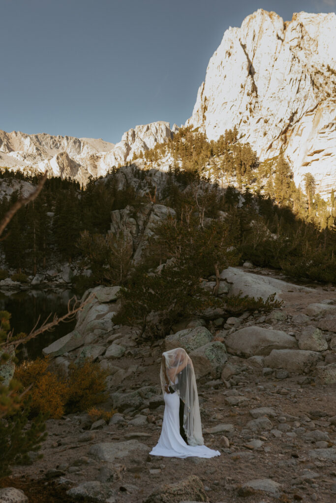 Yosemite Elopement photographer Photographs Couples elopement in the eastern Sierra Mountains 