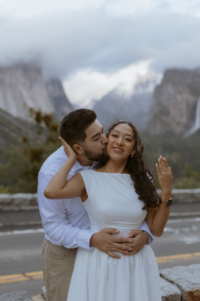 A surprise Proposal In Yosemite With a Yosemite Park Photographer 
